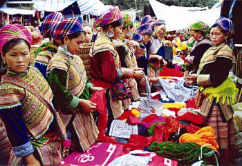 SAPA - BAC HA MARKET (3 days 4 nights)
